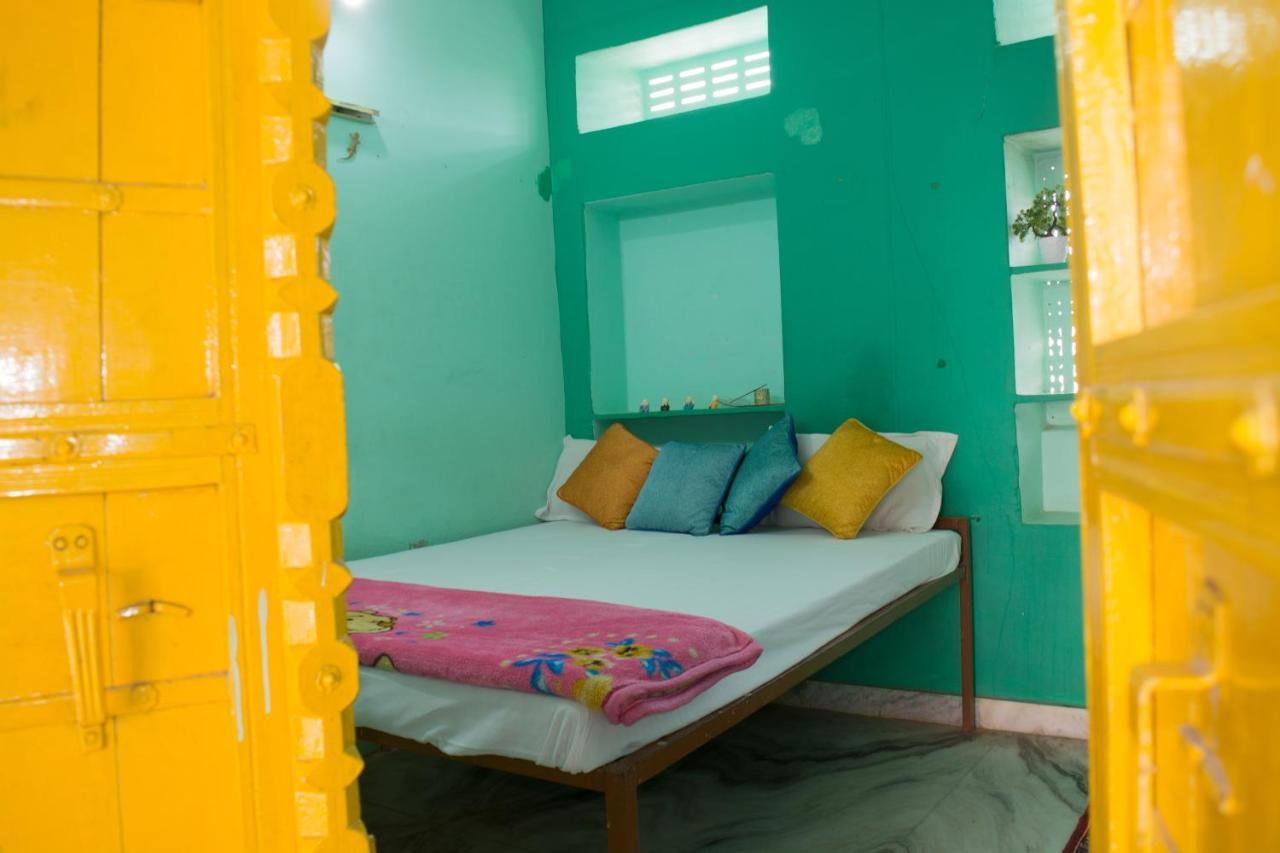 12 Monks Backpackers Community Albergue Pushkar Exterior foto